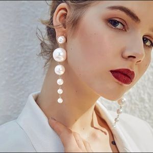 Cute Pearl Earrings